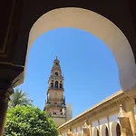 Apartamento La Puerta De La Axerquía Parking Y Wifi Gratis